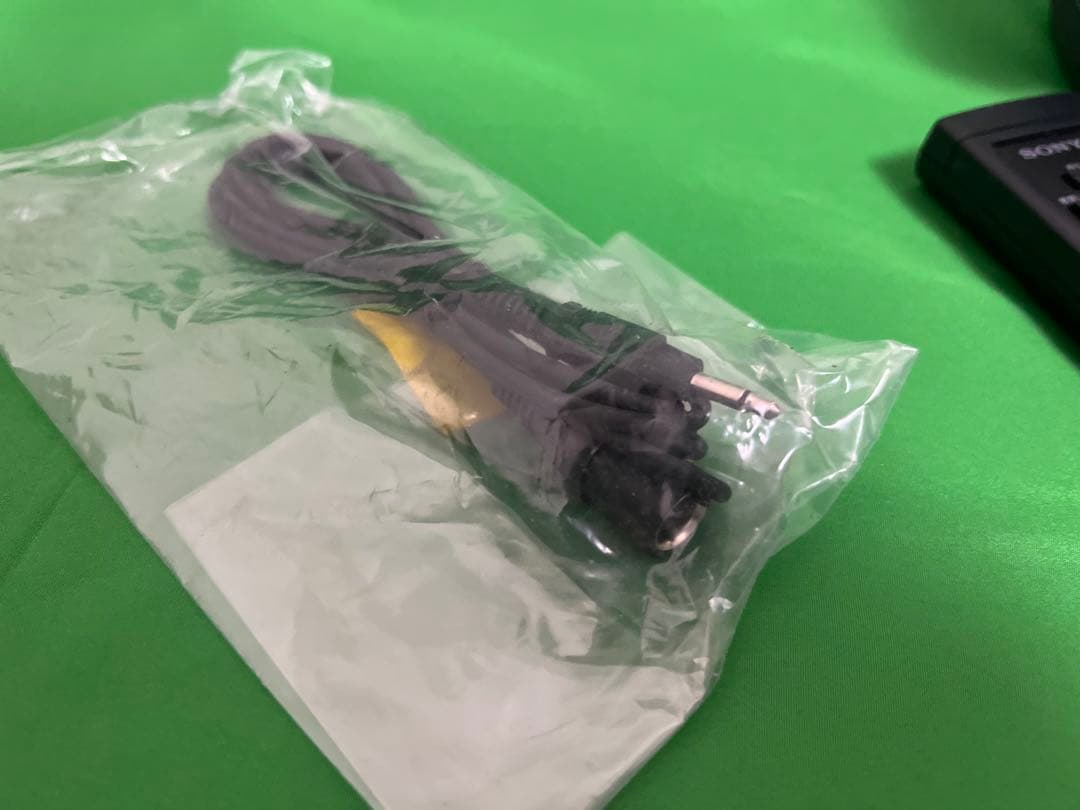 SONY 8mmテープビデオカメラ CCD-TRV825