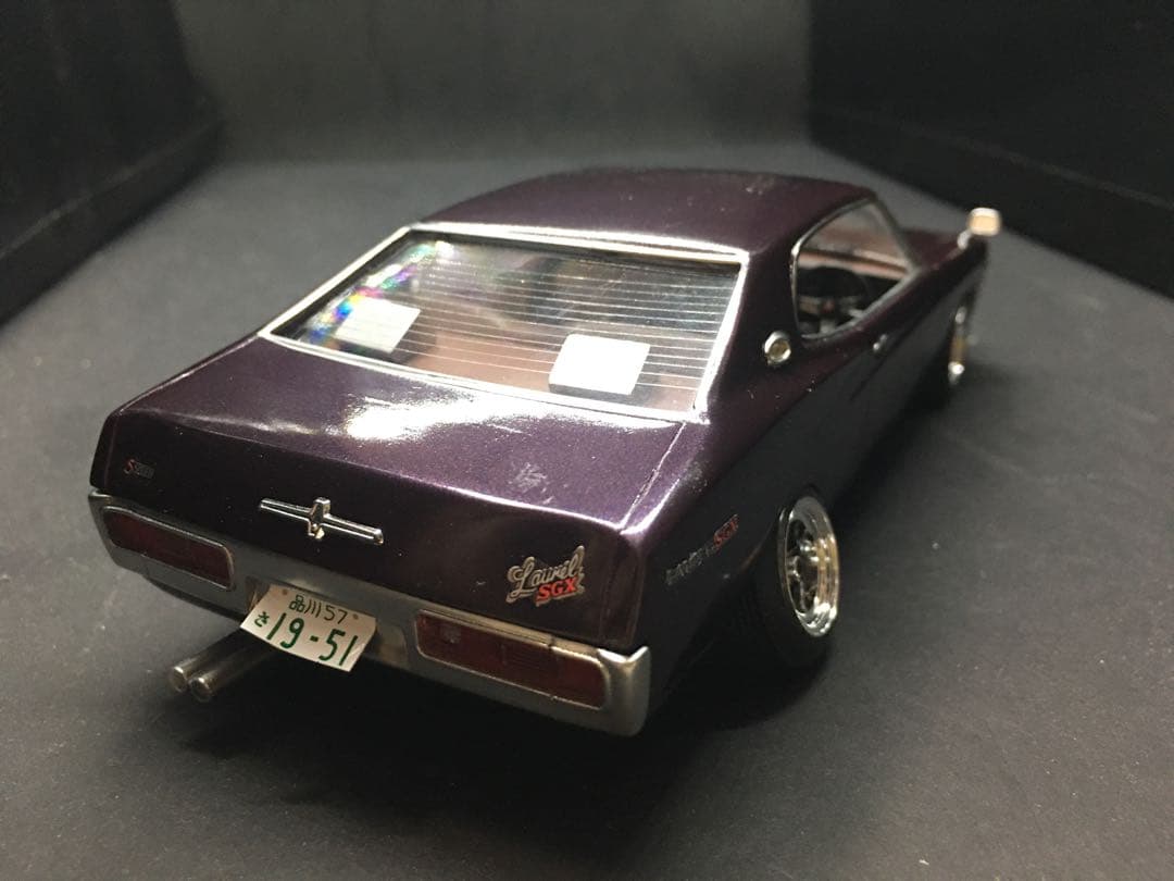 旧車プラモデル完成品C１３０ローレル1／２４
