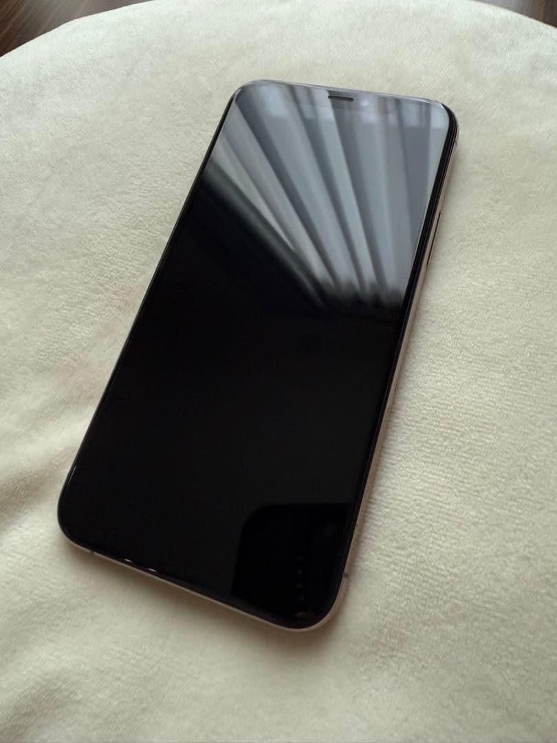 美品　Apple iPhone 11 Pro ゴールド 本体　256GB