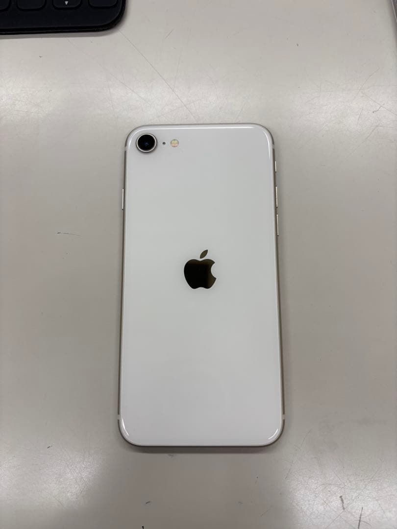 Apple iPhone se第3世代 64GB