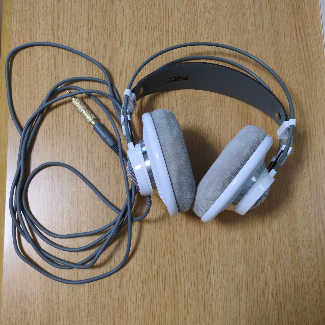 ヘッドホン AKG K701