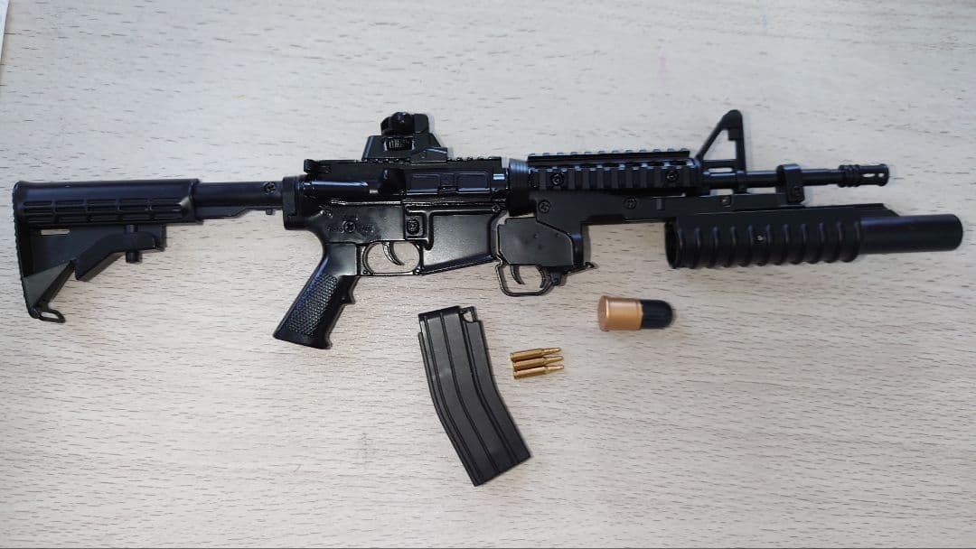 1/3スケール　ミニチュア　AR15