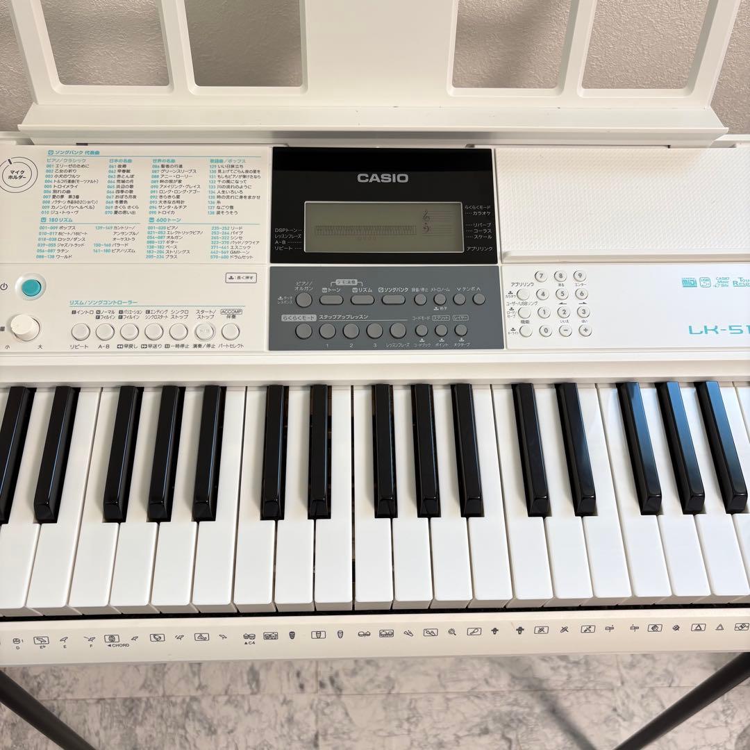 美品✨スタンド付き CASIOカシオ光ナビゲーションキーボードLK-516