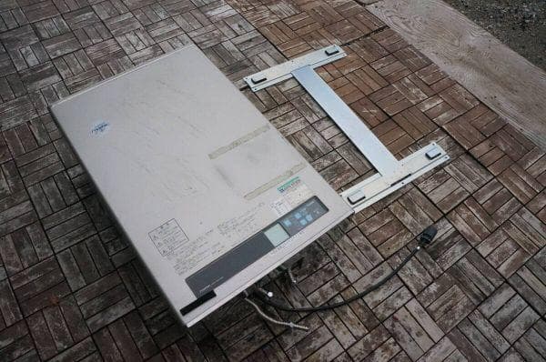 日本イトミック EW-40N3B-BT貯湯式電気湯沸器 壁掛型 単相200V