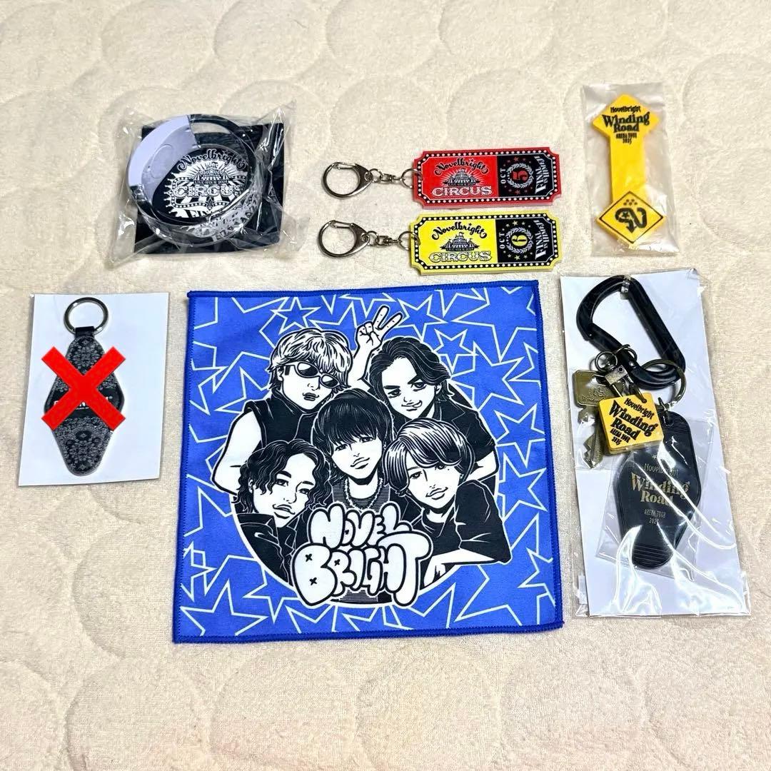 Novelbright キーホルダー ポーチ ネックストラップ ポストカードなど