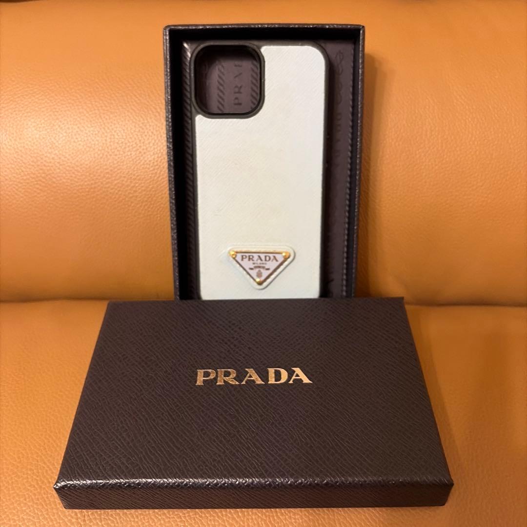 プラダ　iPhone13mini用カバー　水色　中古