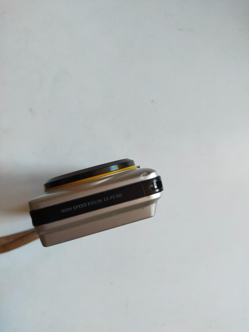 CASIO EXILIM EX-FC100 高速度撮影 コンパクトデジタルカメラ