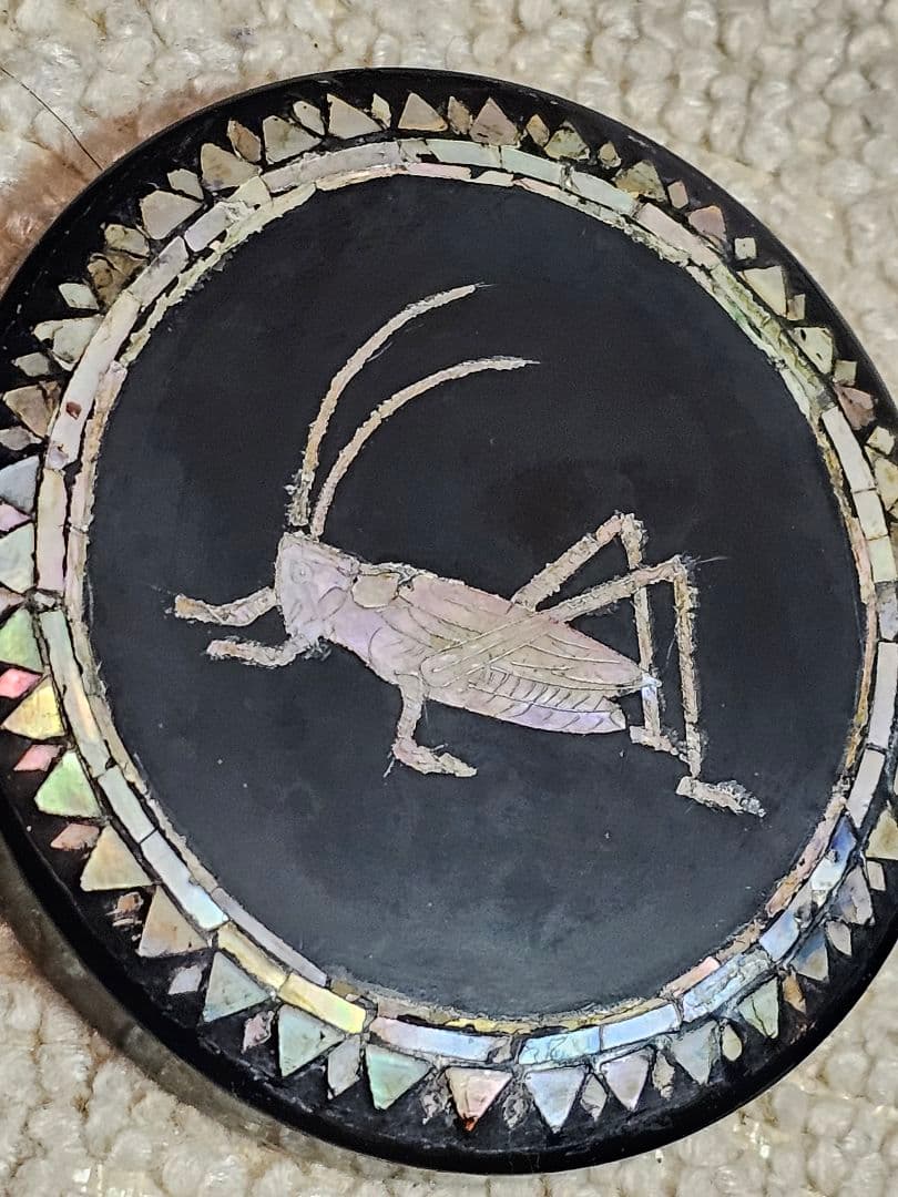 明末清初 昆虫文(キリギリス)青貝 螺鈿 香合