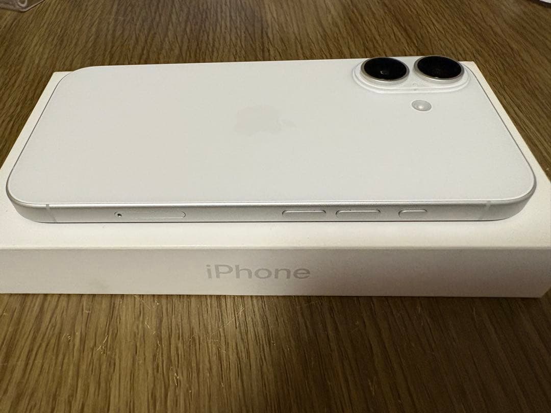 iPhone16 本体 128GB バッテリー最大容量 98%