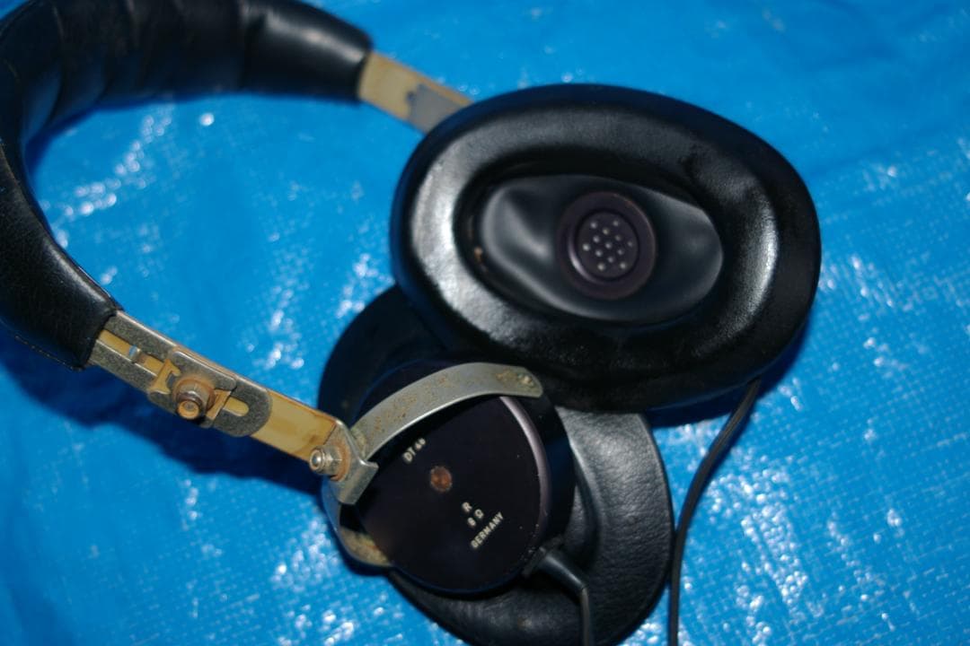 Beyerdynamic DT 48 ヘッドフォン中古難ありの出品です、