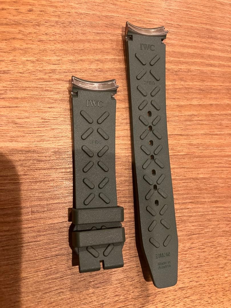 ニャンツアイ様　IWC 純正ラバーベルト　オリーブグリーン