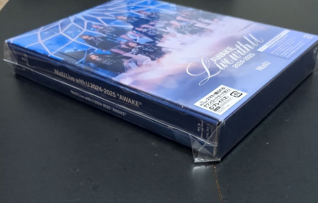 【新品・小傷】NiziU AWAKE Live with U 2024-2025