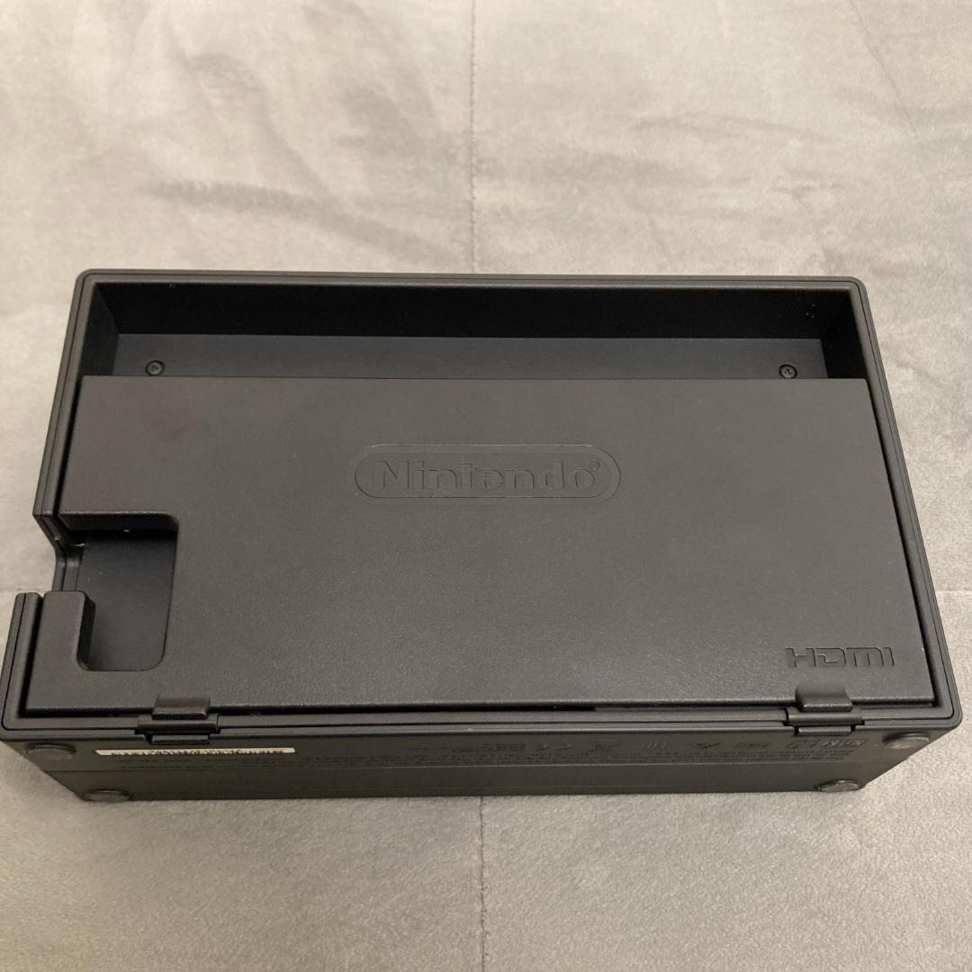 【完品】【美品】Nintendo Switch ネオンレッド・ネオンブルー 新型