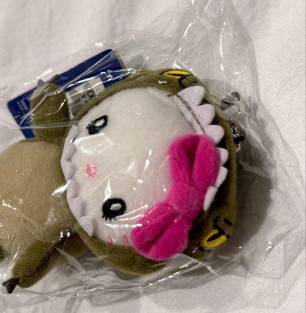 USJ ユニバ　ハローキティ　ジュラシックパーク恐竜　ストラップ　キーホルダー