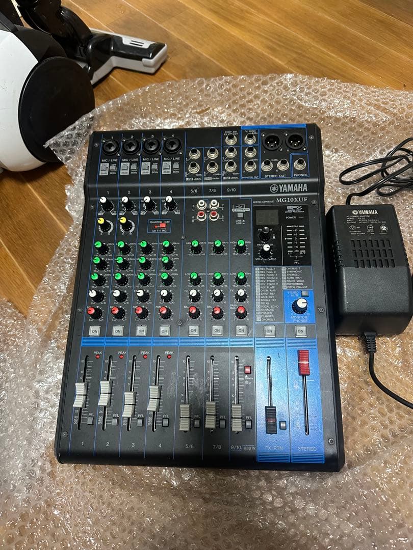 Yamaha MG10XU アナログミキサー