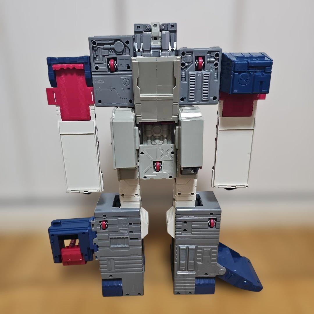 トランスフォーマー　フォートレスマキシマス