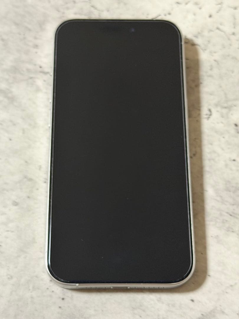 【おまけ付き】iPhone 15 Pro 256GB ホワイトチタニウム 本体