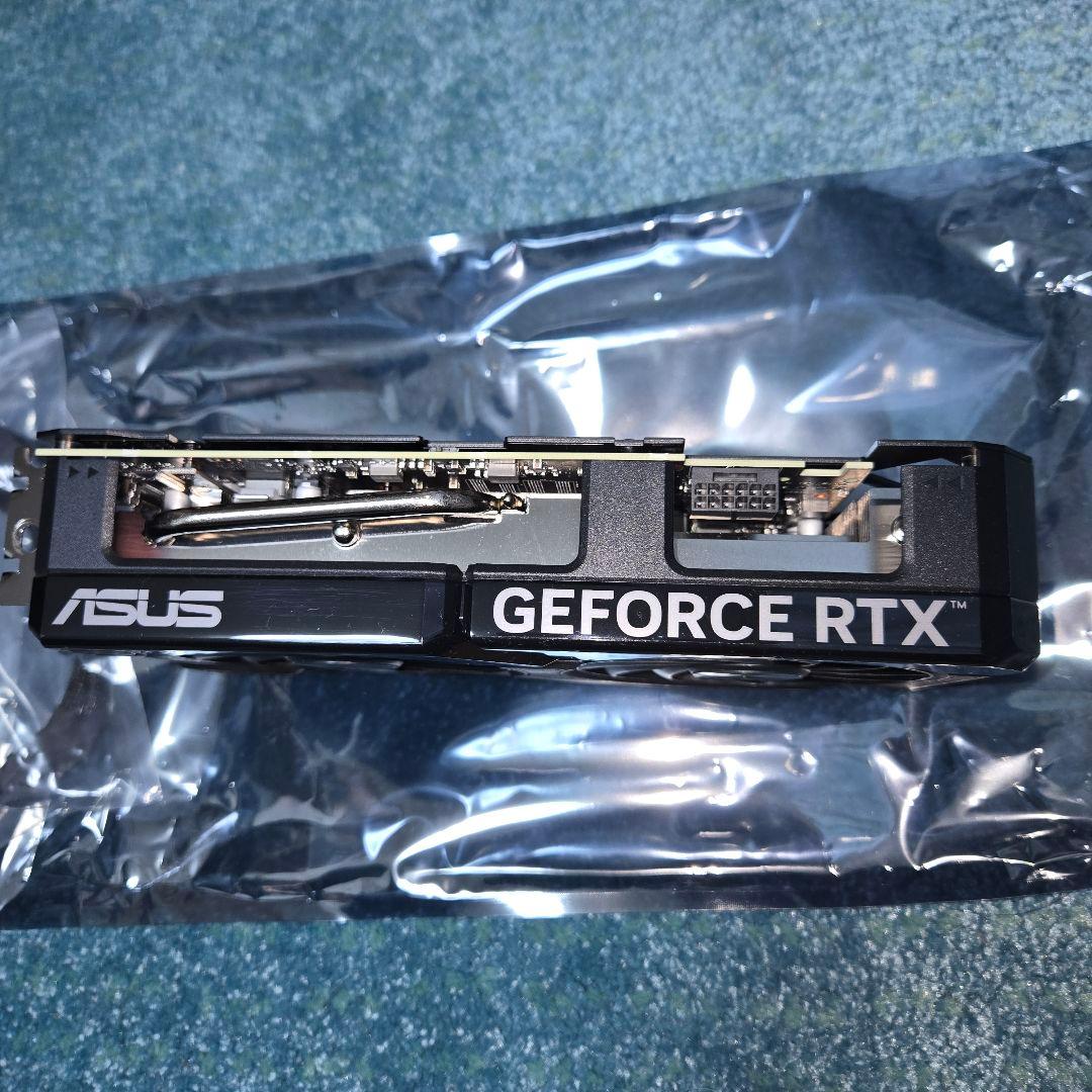 グラフィックボード・グラボ・ビデオカード ASUS Dual RTX 4070 SUPER EVO