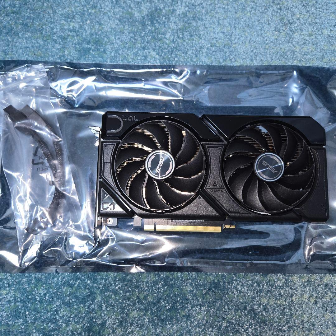 グラフィックボード・グラボ・ビデオカード ASUS Dual RTX 4070 SUPER EVO