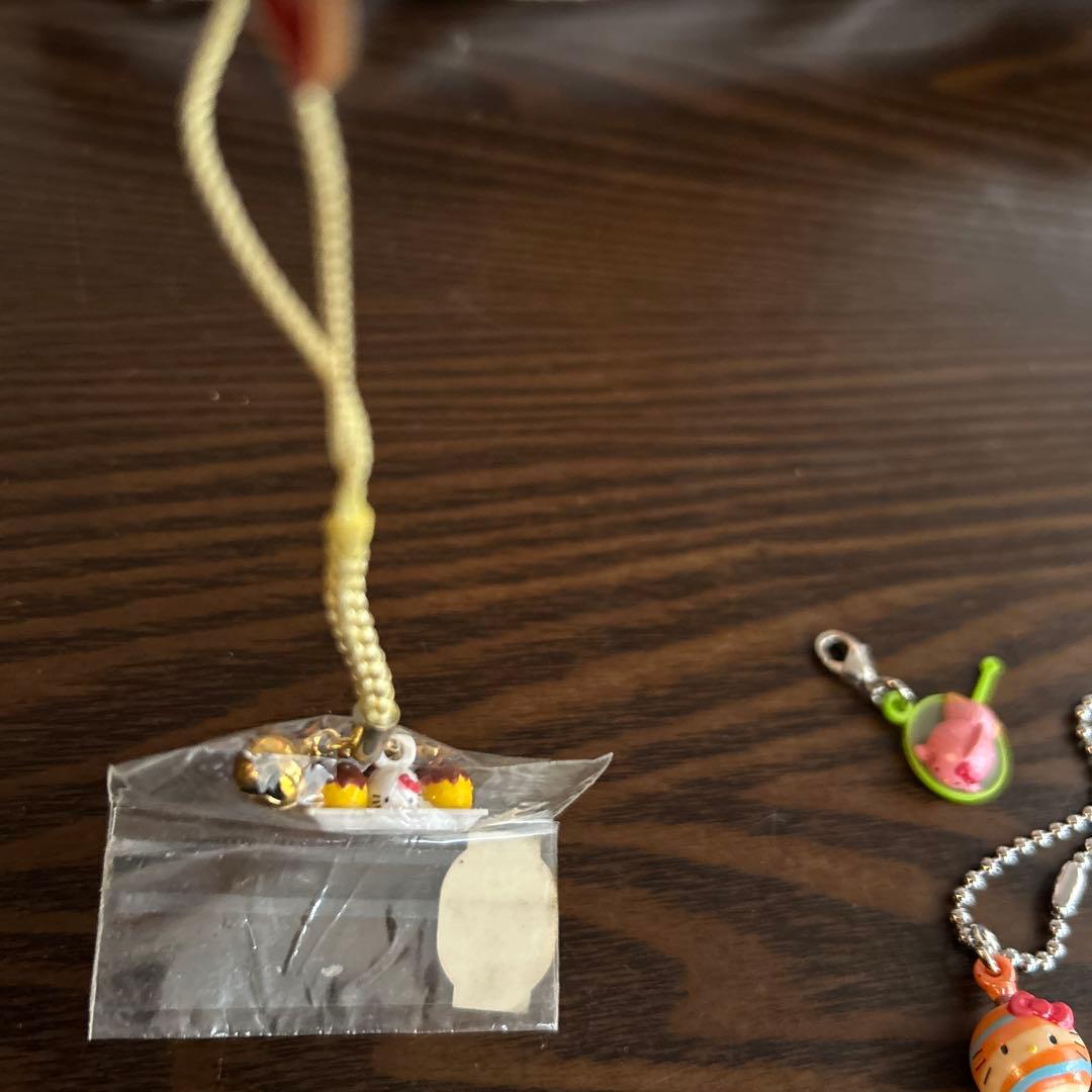 ハローキティ キティ　根付け　ストラップ　ボールチェーン　ファスナーマスコット