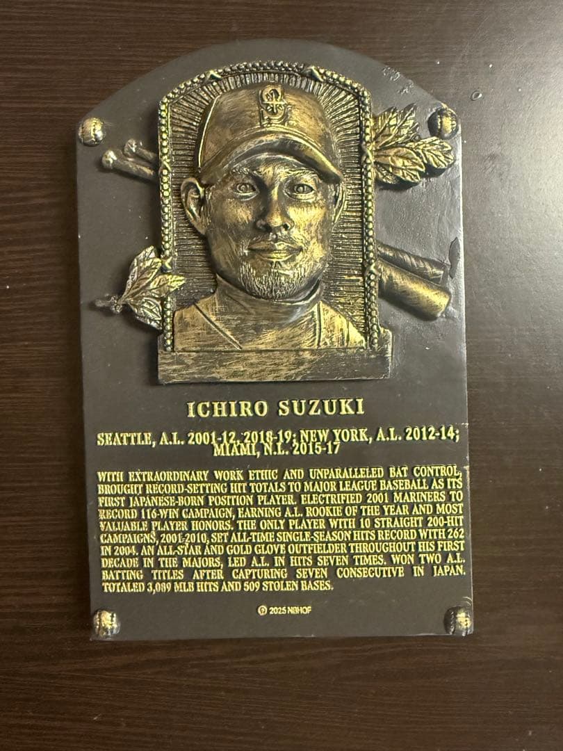 や*ん様 イチロー　殿堂入り記念　球場配布　8月11日　プラーク　盾　マリナーズ