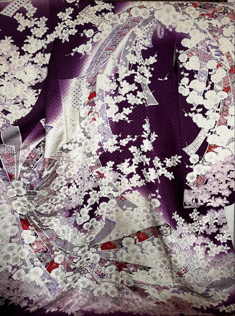正絹 振袖 紫 古典柄 梅牡丹 金彩 地紋 身丈159 裄63 袖丈105