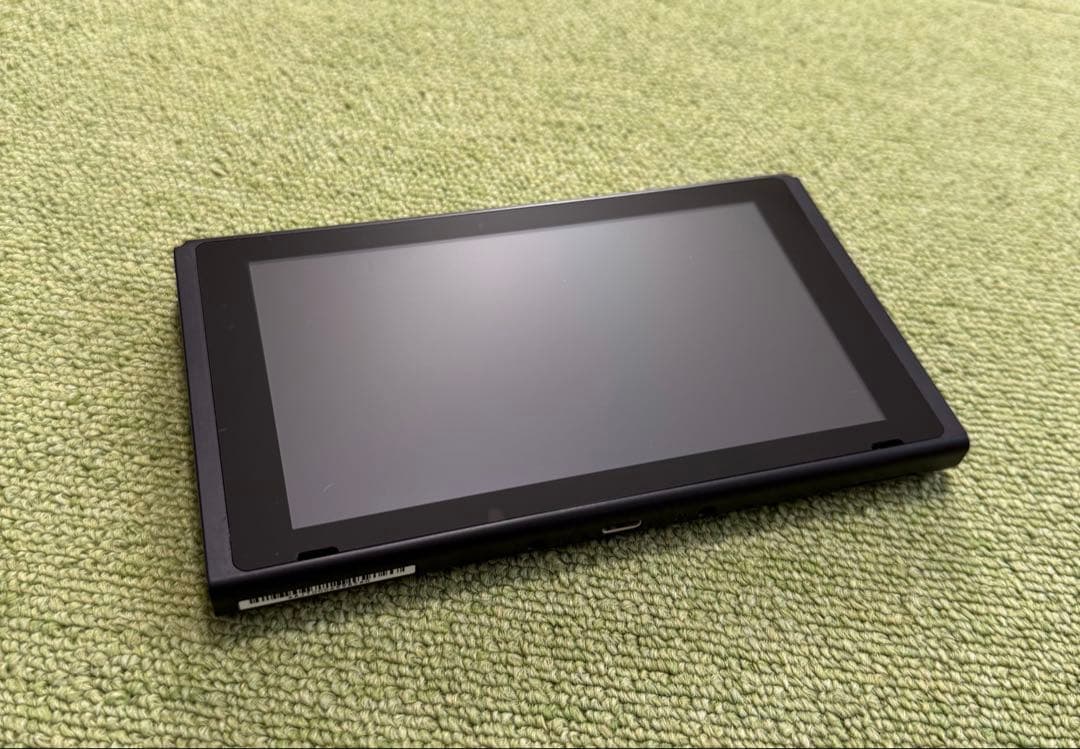 【美品】Nintendo Switch 本体、ハンドルセット、純正LANケーブル