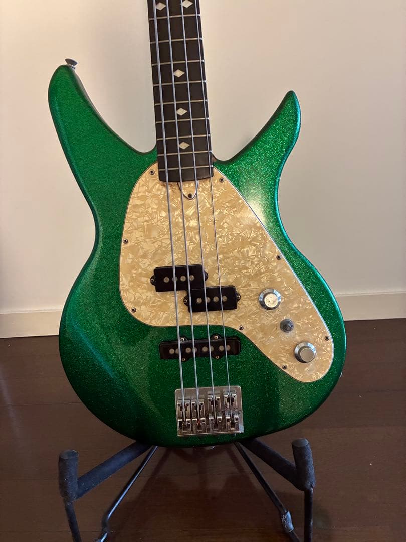 Vaccaro V2 X RAY 4弦ベース