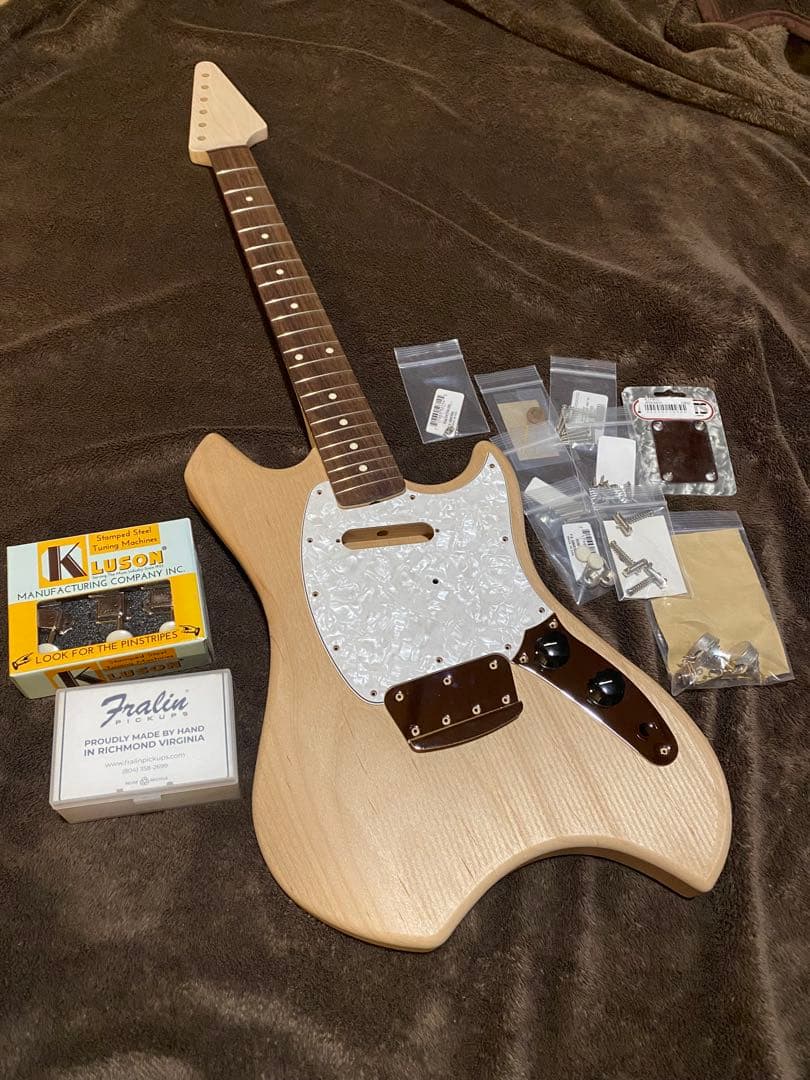 swinger music lander スウィンガー　ギター