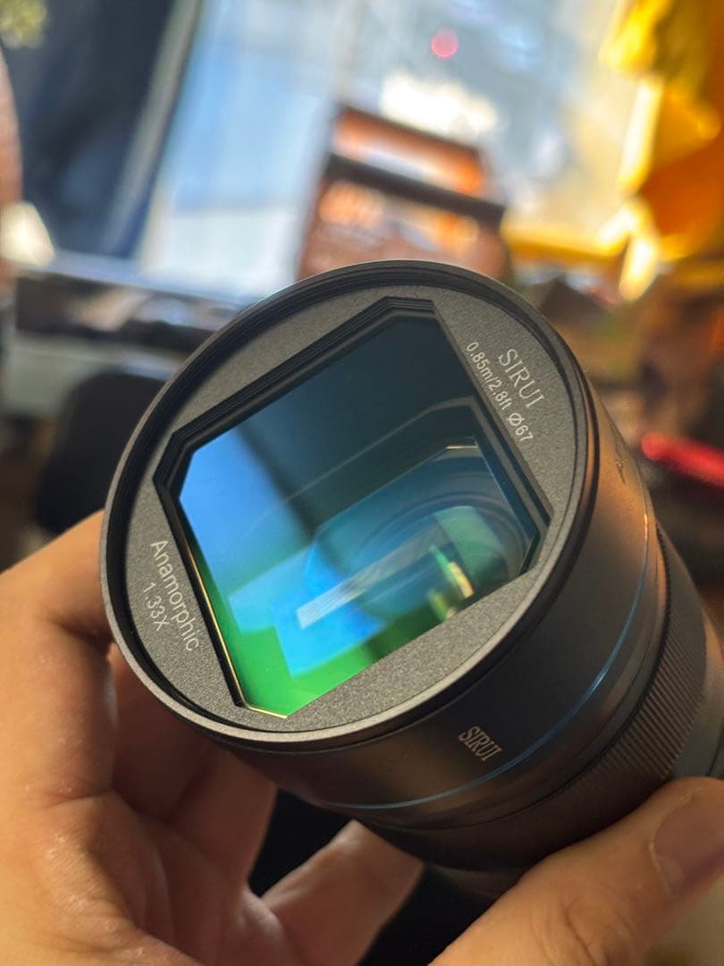SIRUI 35mm F1.8 Anamorphic レンズ