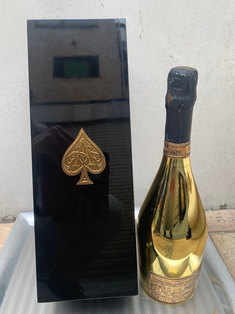 アルマンドブリニャック ブリュットゴールド 750ml箱専用ポーチ付きシャンパン