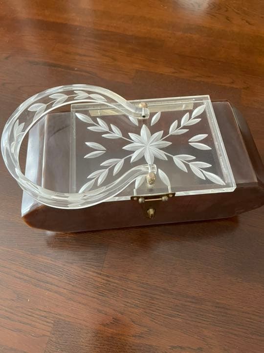 ルーサイトバッグ