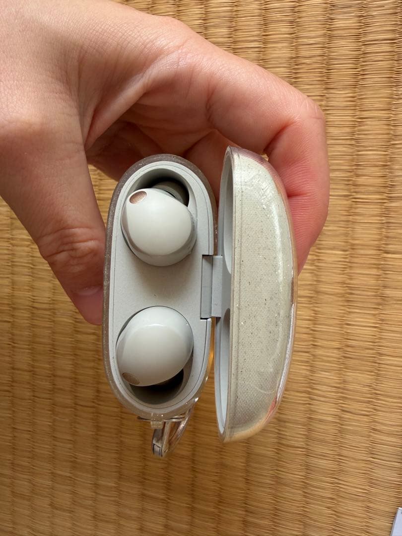 ソニー　WF 1000XM5グレー ワイヤレスイヤホン 充電ケース付き