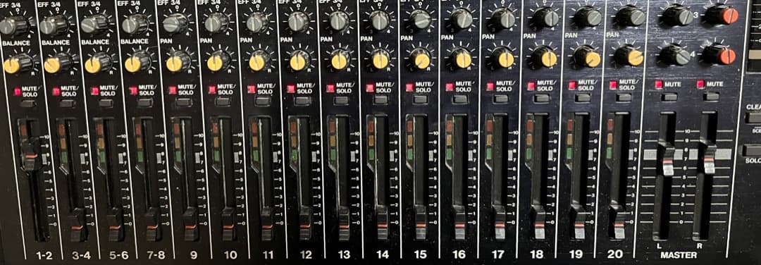 TASCAM MM-1 キーボードミキサー