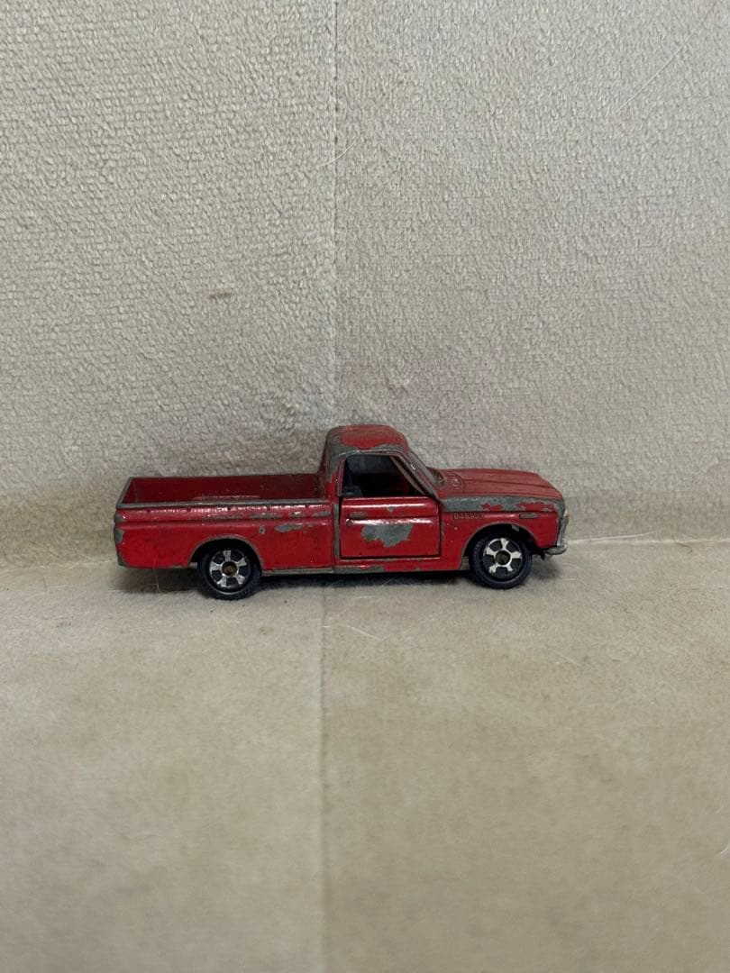 香港製　トミカ　ダットサン 1300 トラック 1Bホイール