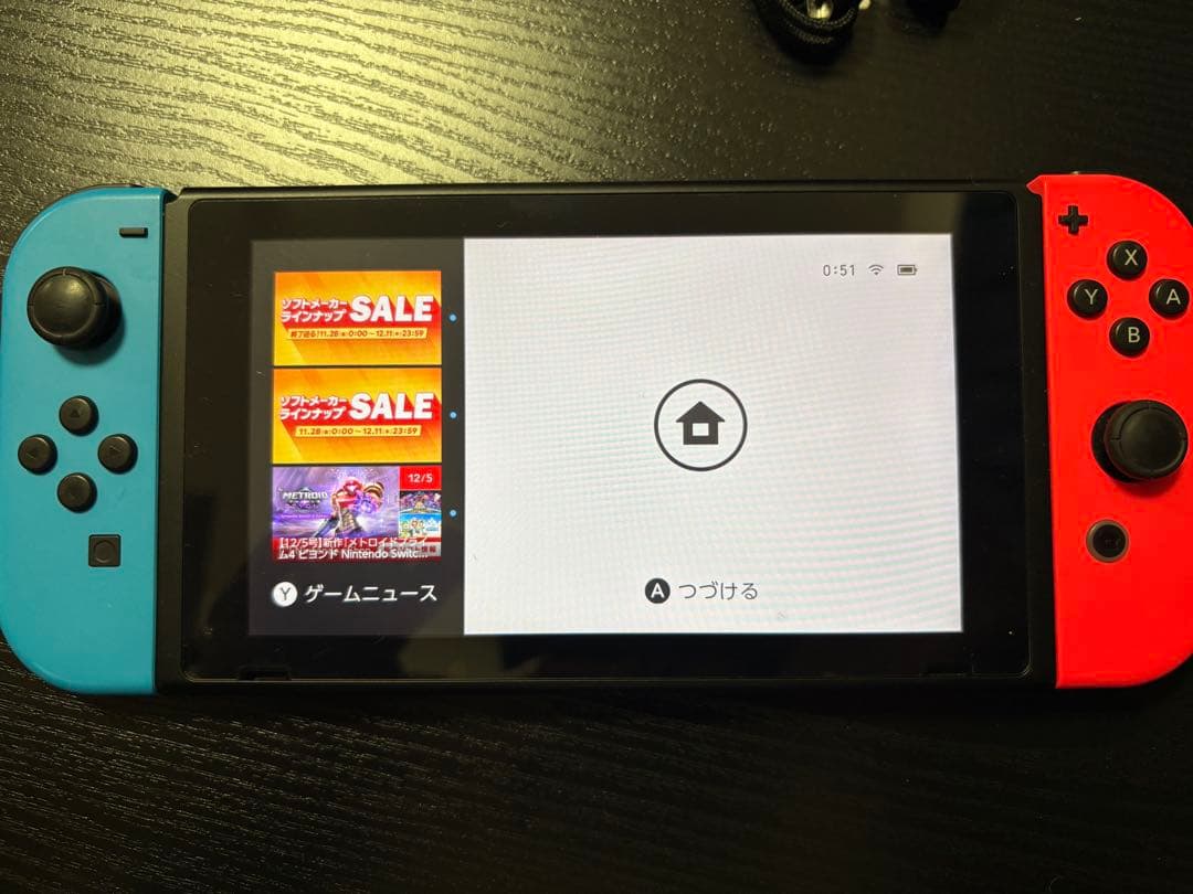 任天堂　Nintendo Switch スイッチ　本体　SDカード付き