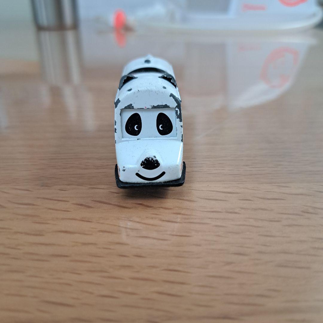 トミカ　パンダバス