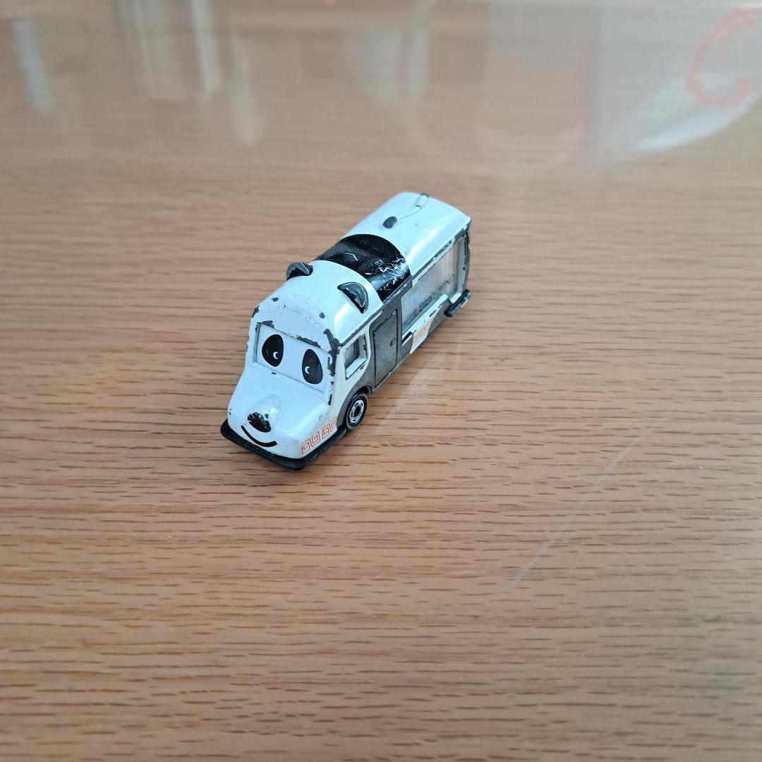 トミカ　パンダバス