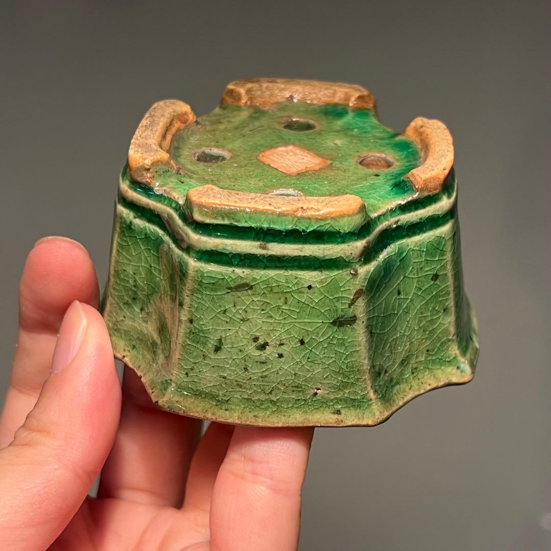 796.獅子丸 緑釉隅角正方 盆栽鉢 植木鉢 7.8*7.8*4.1cm