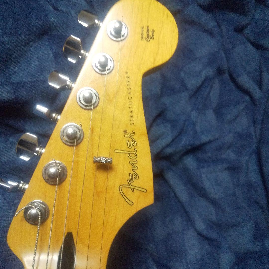 Fender Player Stratocaster バッファー内蔵　ロックペグ