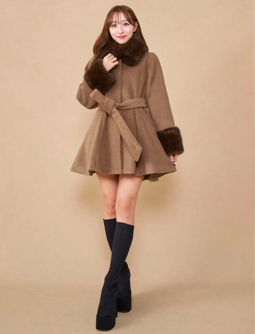 新品　ダーリッチ darich ウエストベルトメルトンコート