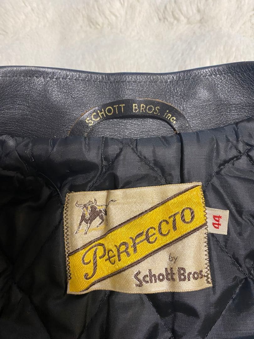 Schott 70年代牛タグ逆ハ型ジッパーシングルライダース