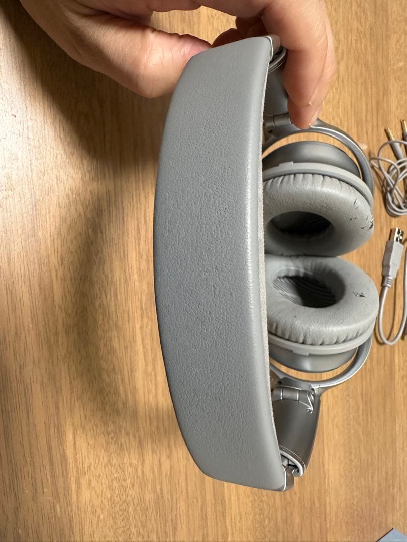 【あすた】Bose QuietComfort 35 シルバー ヘッドホン