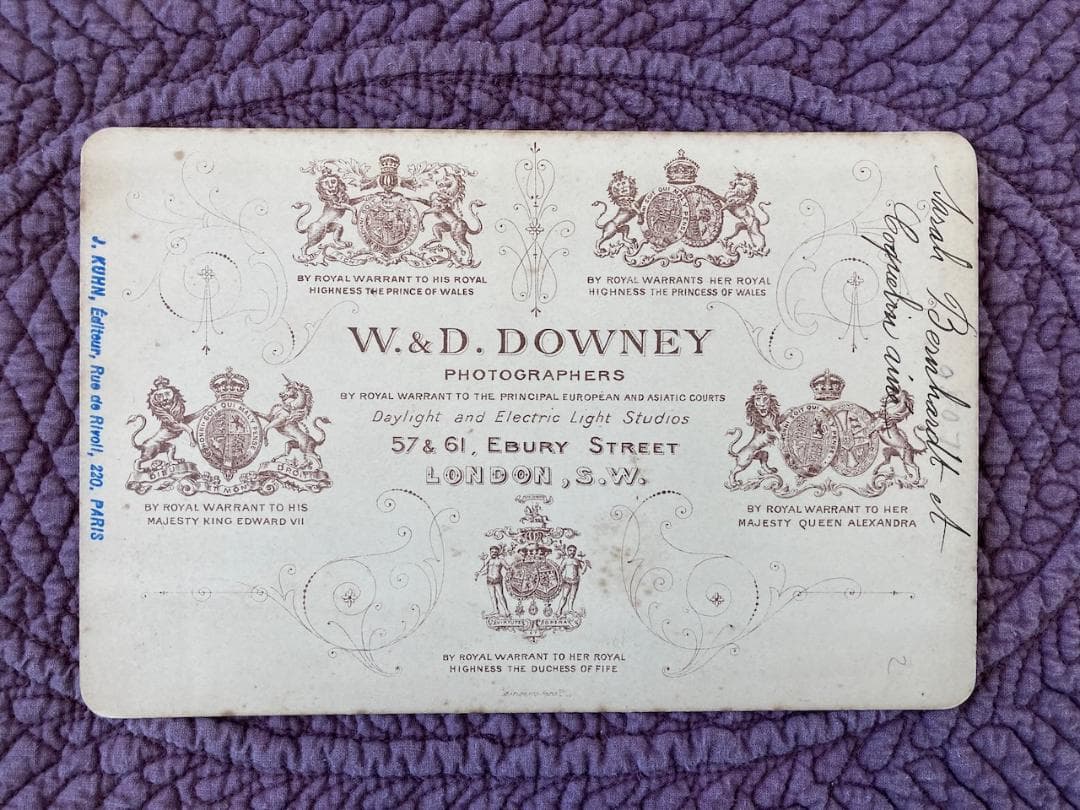 フランスアンティーク　 サラ・ベルナールとコンスタン・コクラン　カルト・キャビネ