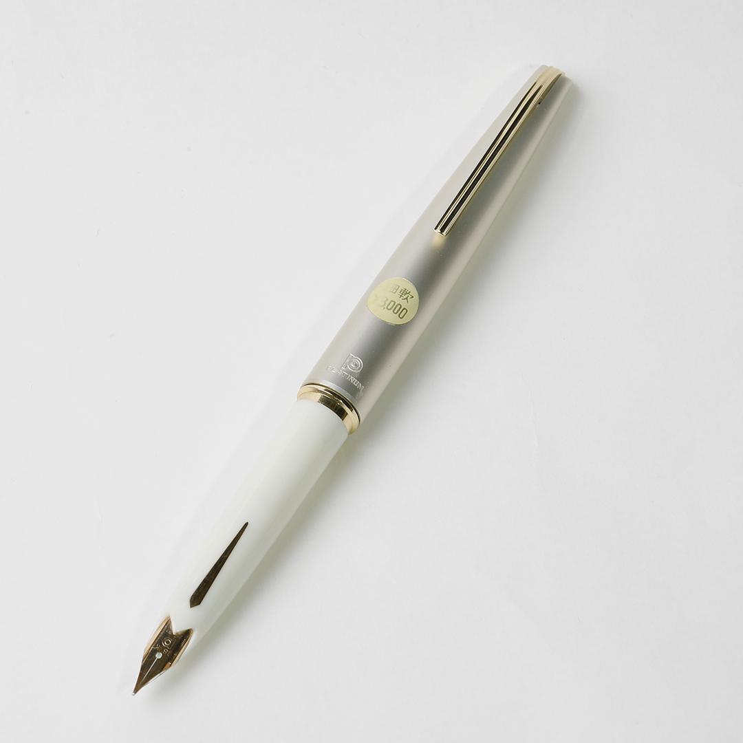 未使用 プラチナ ポケット 18K 細軟 バイカラー白 万年筆 60年代製造 A