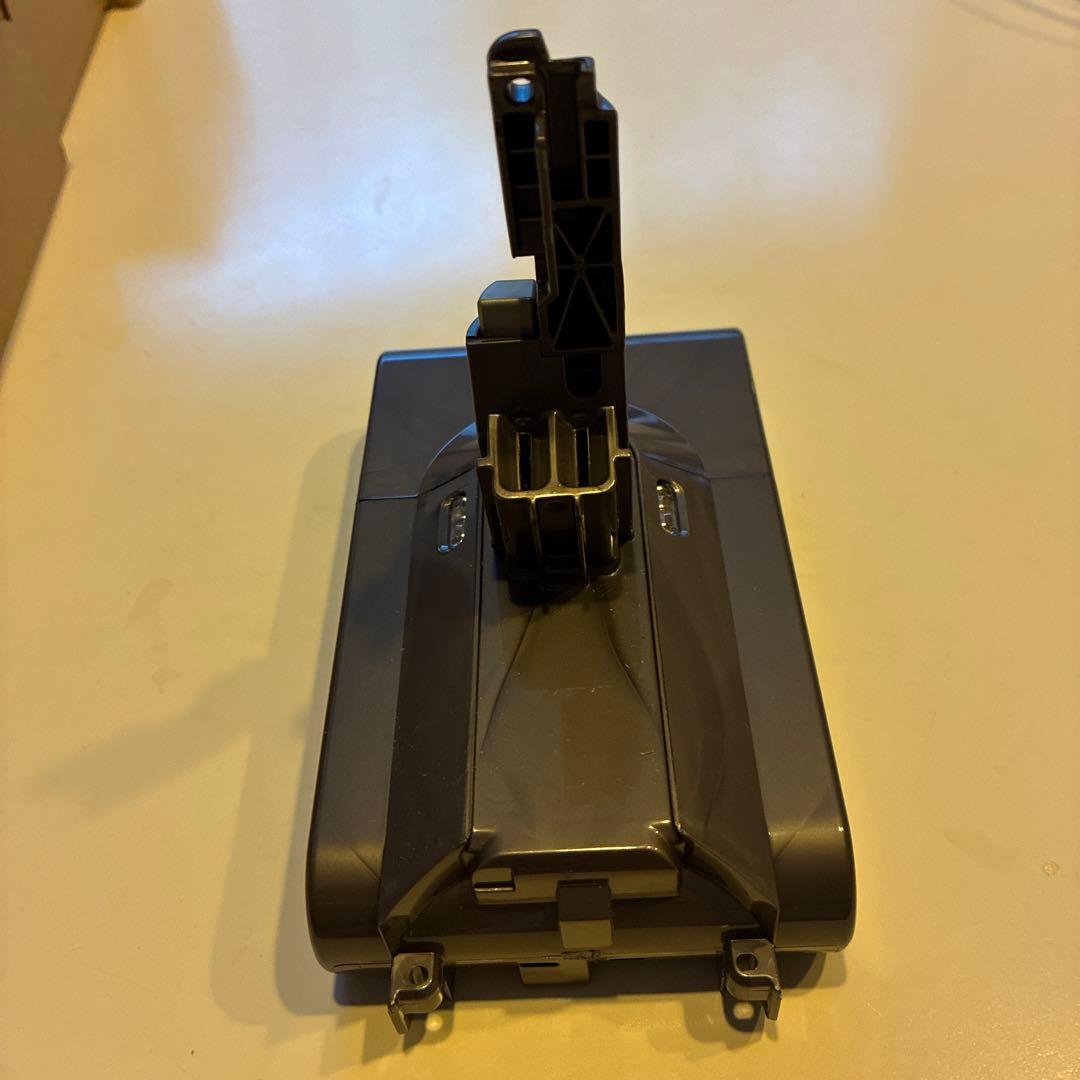 純正　ダイソンコードレス掃除機　V8バッテリー　パーツ番号969106-01