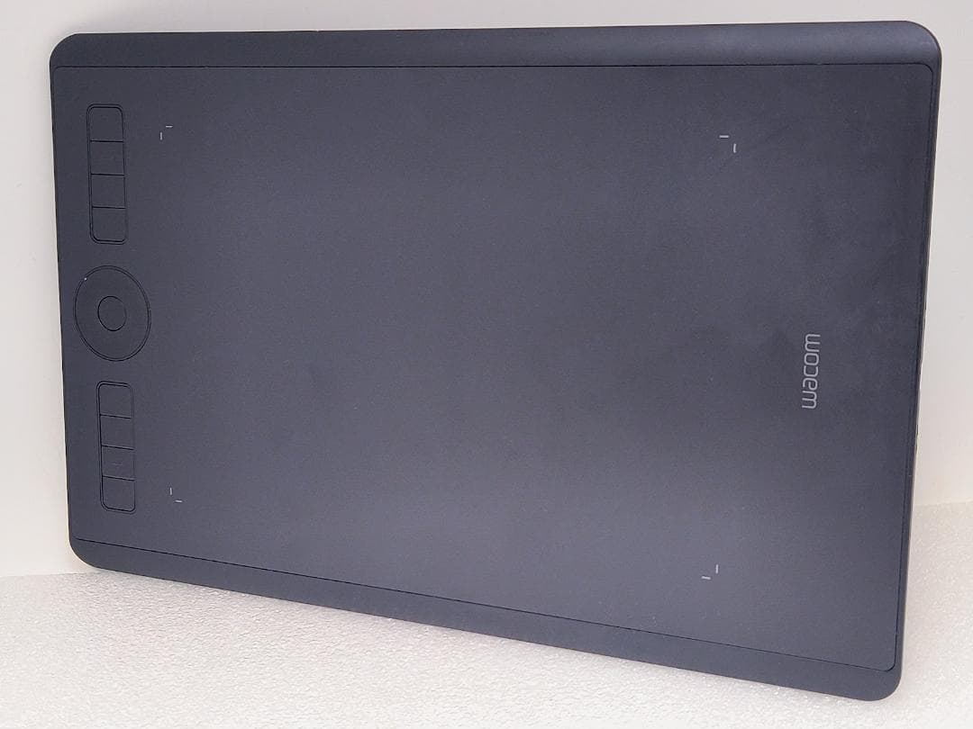 【動作確認済】Wacom Intuos Pro ペンタブレット PTH660K0