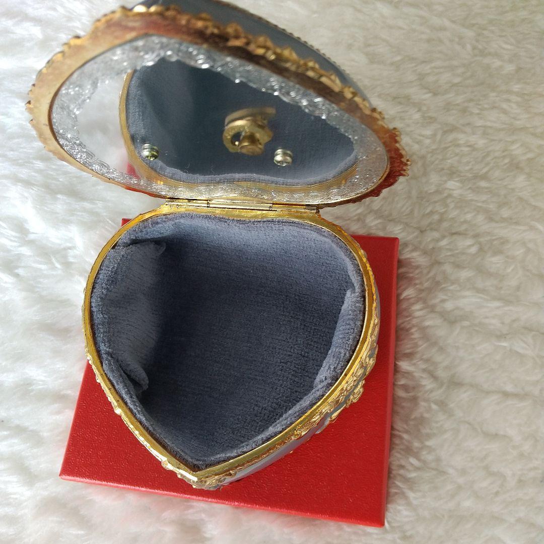 新品オルゴール(愛の讃歌)ハート型気品、緻密な装飾、ゴージャス、宝石入れ/日本製