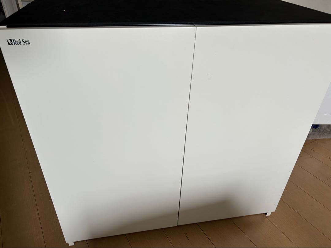 引き取り限定Red Sea 大型ガラス水槽 ホワイト