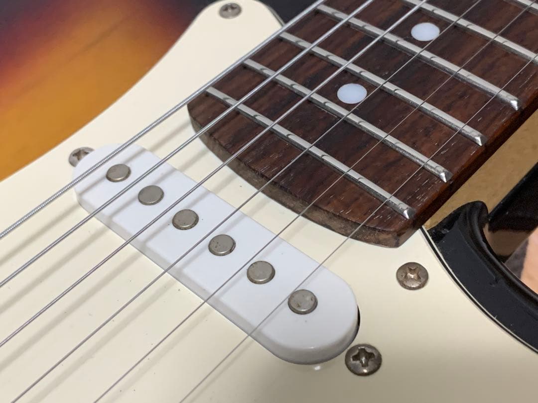 Legend レジェンド ST ストラトキャスター ストラト サンバースト